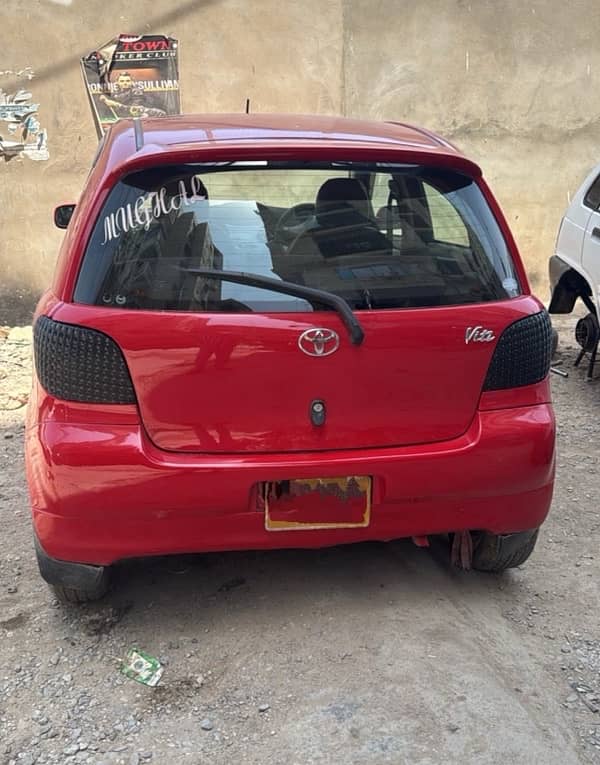 Toyota Vitz 2000 reg 2006 Own Engine 2