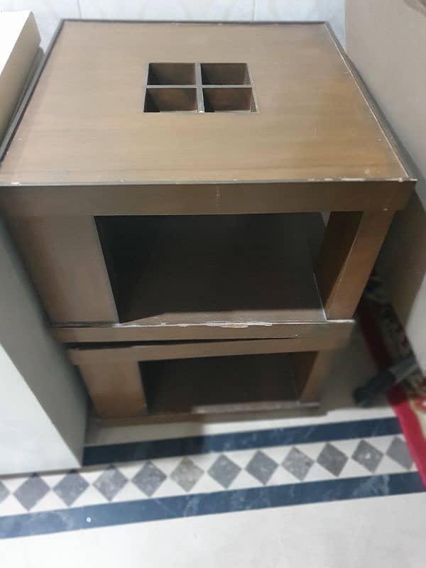 Central table for sale 0