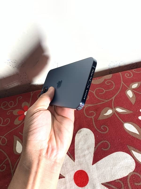 IPhone 12 Pro Max 128 GB non pta Factory Unlock Water Pack 3