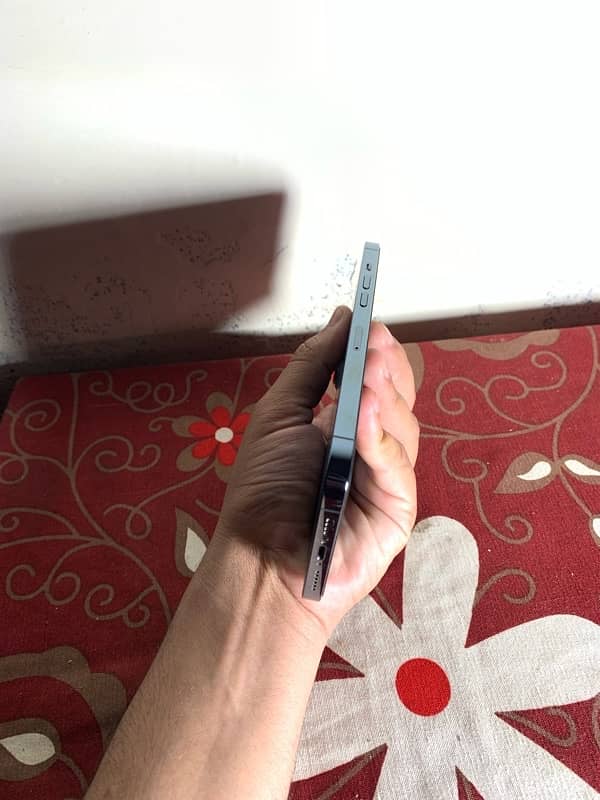 IPhone 12 Pro Max 128 GB non pta Factory Unlock Water Pack 4
