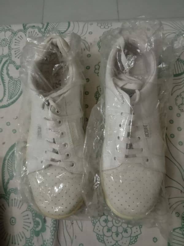 NDURE PT Shoes 1