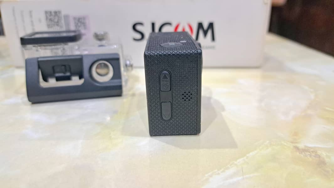SJCAM - SJ4000 4k WiFi Action Camera (Original) with All Accessories 4
