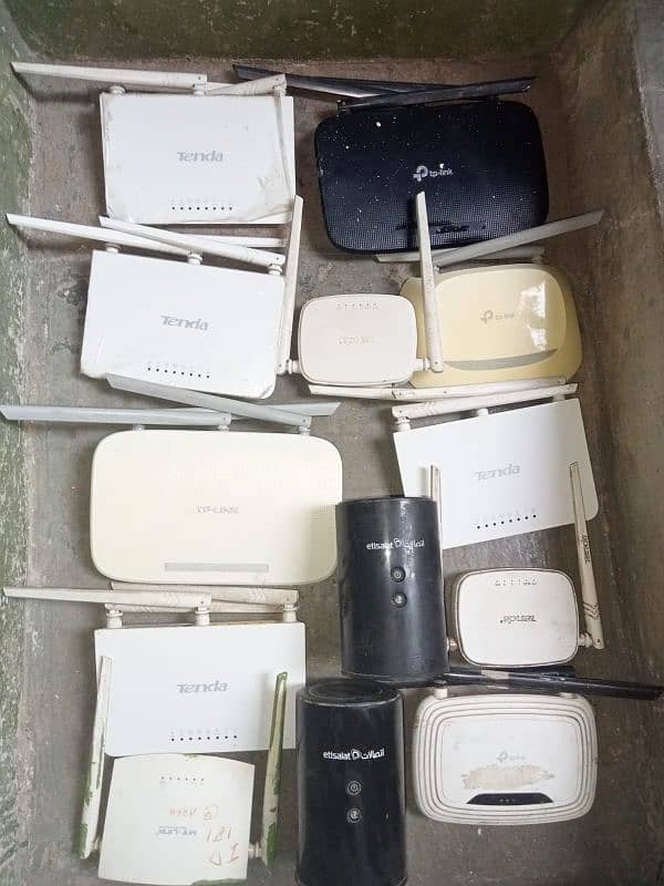 Used Routers Tplink dlink tenda mtlink utp routers used 100 persent ok 0