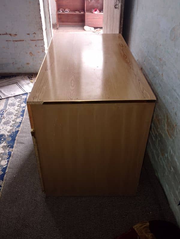 computer table 2