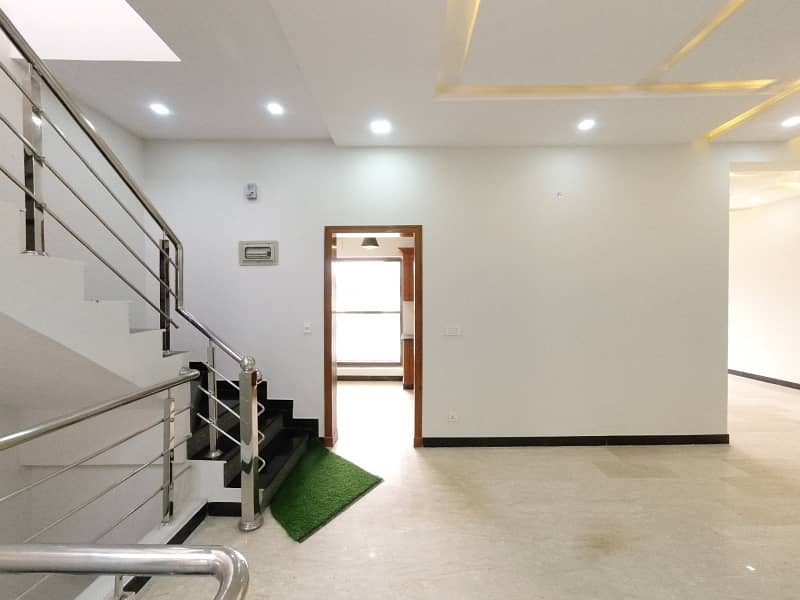 8 Marla Double Unit House Available For Sale In Faisal Town F-18 Block A Islamabad 12