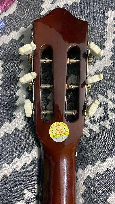Classical style Acoustic guitar and in almost new condition 6