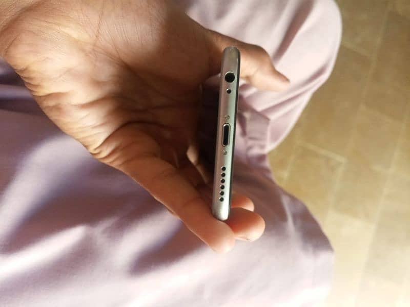 iphone 6 10 by 10 urgent sell 3
