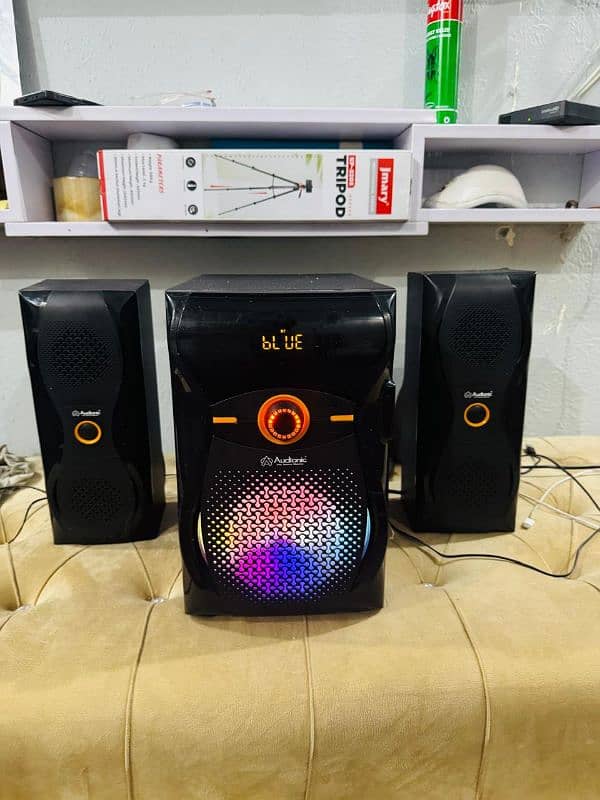 Flex 600 bluetooth Speaker 1