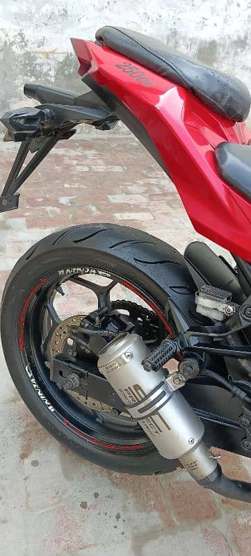 Kawasaki 250cc 2017 Model 8