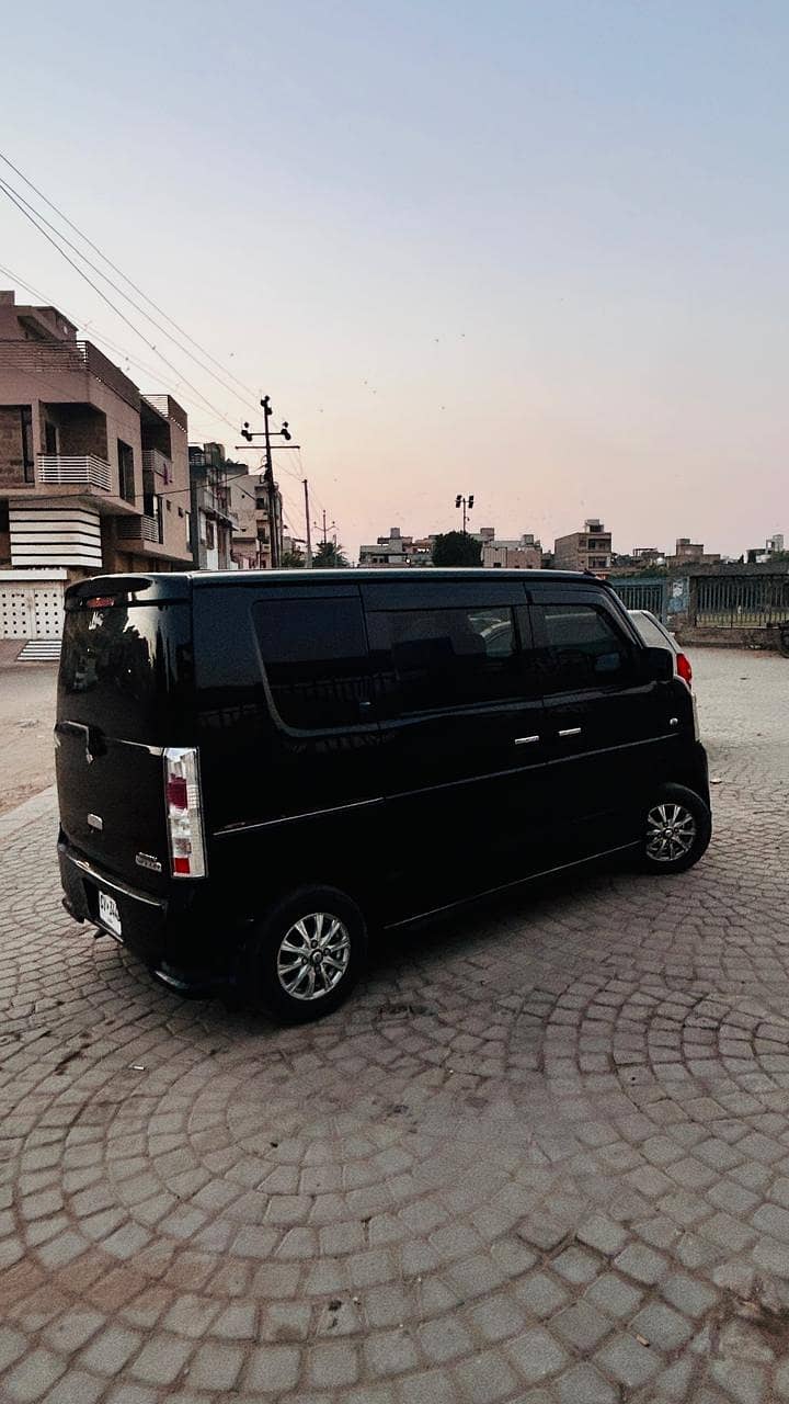 Suzuki Every Wagon 2010 3