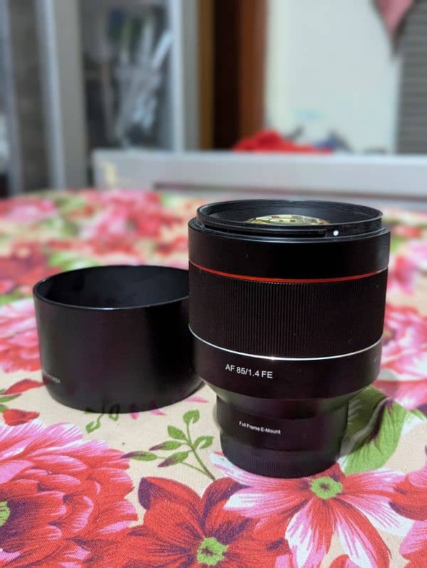 Sony mount 85mm 1.4 Samyang 10/9.5 0