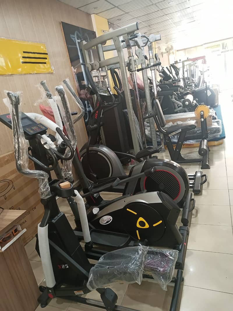 Upright bike U-61900 fitness machine & gym equipments. 1