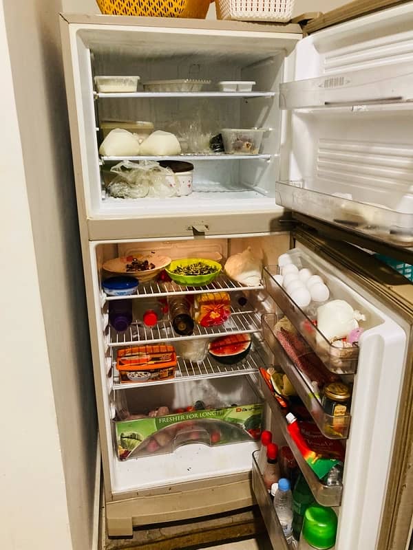 Dawlance Fridge double door for sale 1