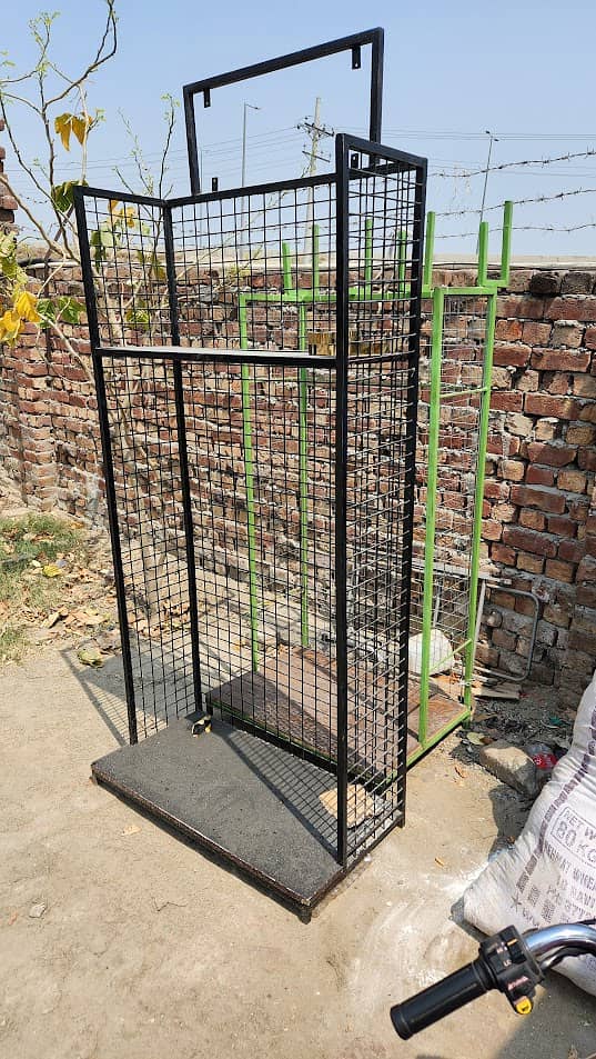 Iron Stand 0