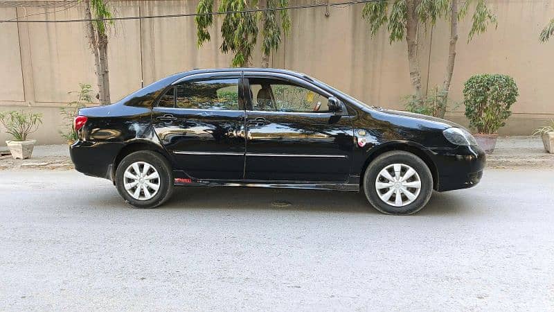 Toyota Corolla SE Saloon 2005 1