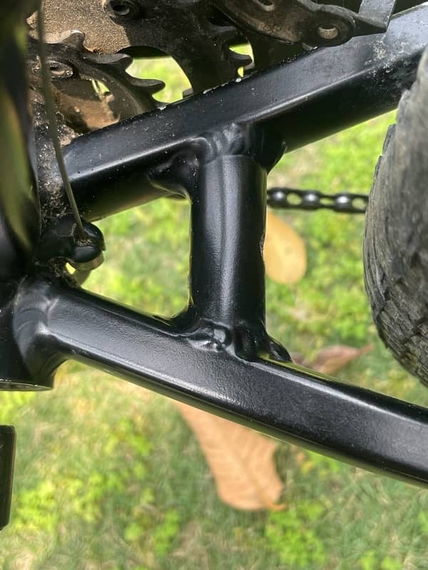 Gear Cycle | 7 back 3 front | Ferrari brand | Disk brake 4
