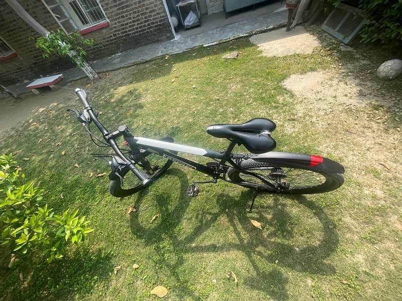 Gear Cycle | 7 back 3 front | Ferrari brand | Disk brake 7