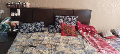 pure wooden bed king bed with 3 lights.