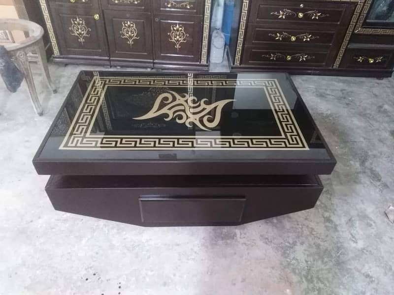 Elegant Design Center Table & Coffee Tables 16