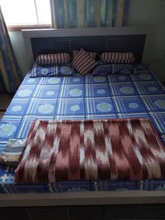 Full Size Complete Bed With Dressing And Molty Foam