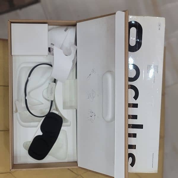 Oculus Meta Quest  2 6