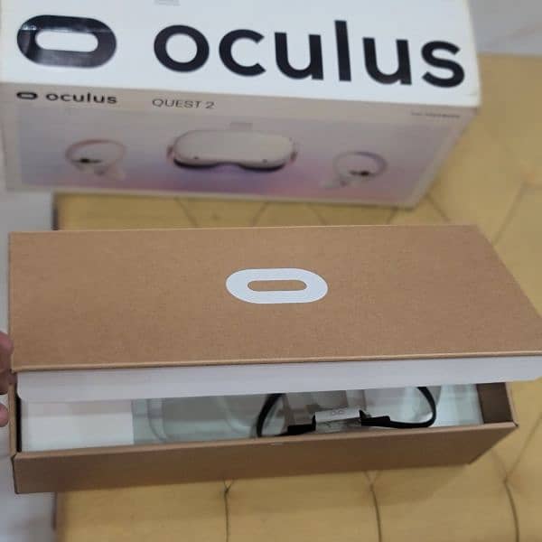 Oculus Meta Quest  2 7