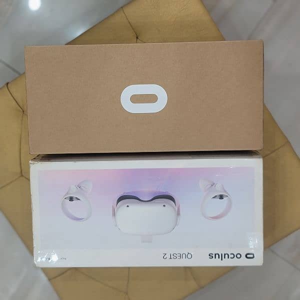 Oculus Meta Quest  2 8