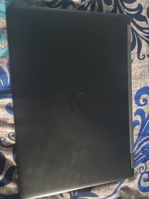Dell 5470 8gb ram 256 ssd 1