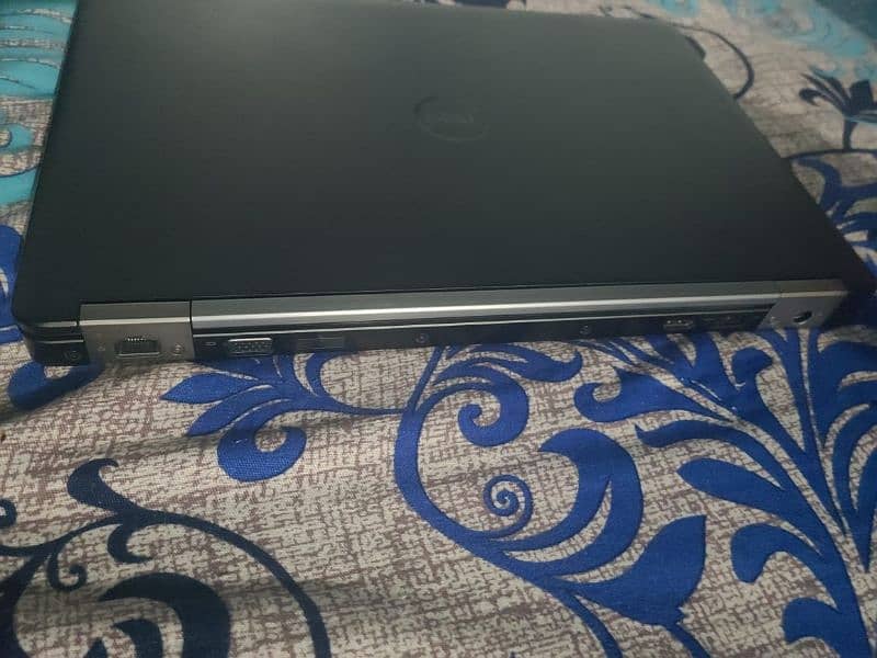 Dell 5470 8gb ram 256 ssd 4