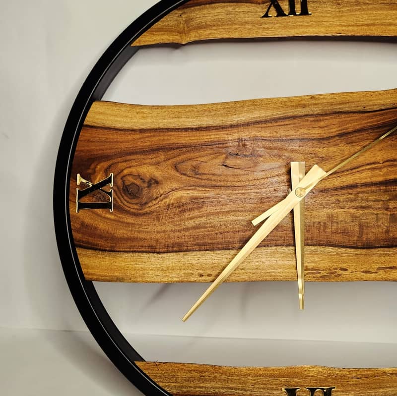 Live edge wooden clock / wall clock / fancy clock / wooden clock 1