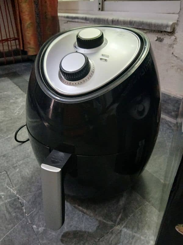 Brand new imported Air fryer 10L tank capacity 2