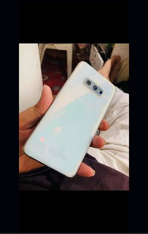 Samsung Galaxy S10 e 6/128 3