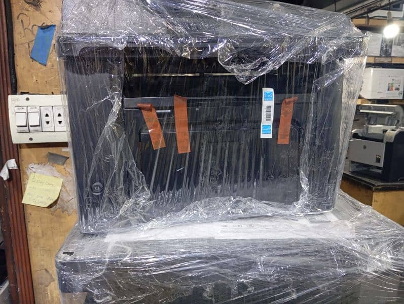 hp Laser jet mfp M435nw A3 size 2
