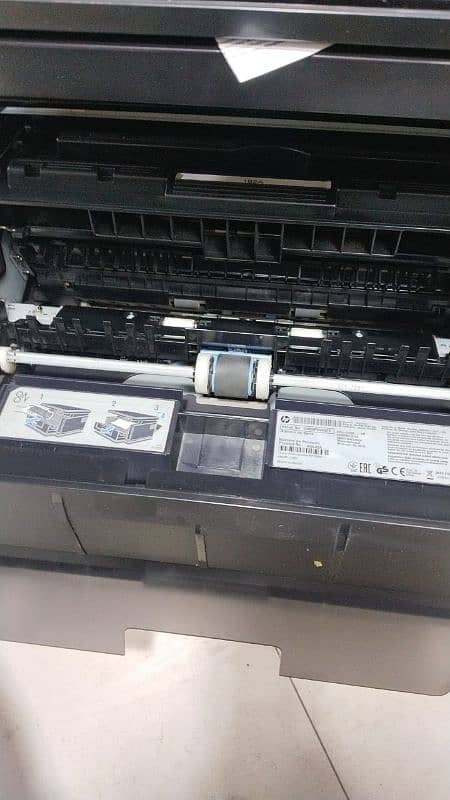 hp Laser jet mfp M435nw A3 size 5
