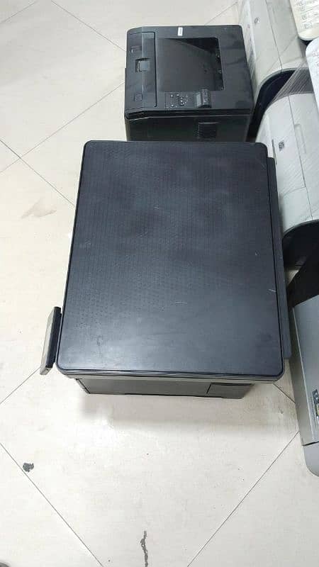 hp Laser jet mfp M435nw A3 size 8