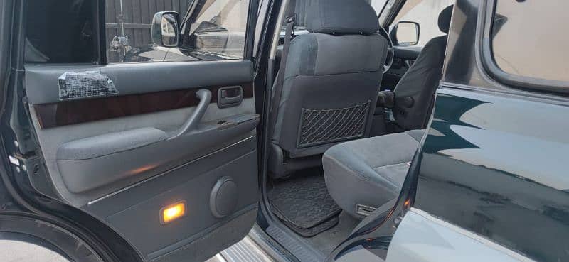 Toyota Land Cruiser 1995 8