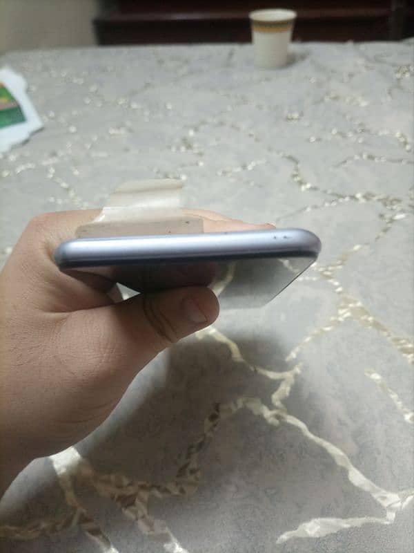 Infinix Hot 10 with Box and case 7
