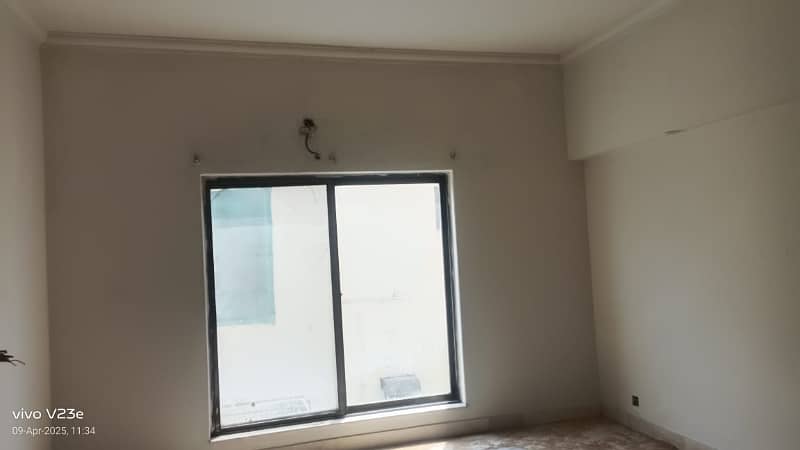 1 Kanal Double Unit Full House Is Available For Rent In Dha Phase 4 Near Nadra Office DD Block 5