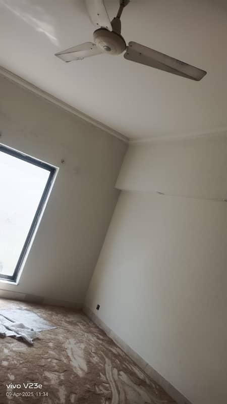 1 Kanal Double Unit Full House Is Available For Rent In Dha Phase 4 Near Nadra Office DD Block 9