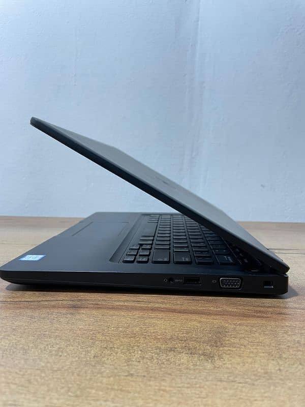 Dell Latitude 5491 3