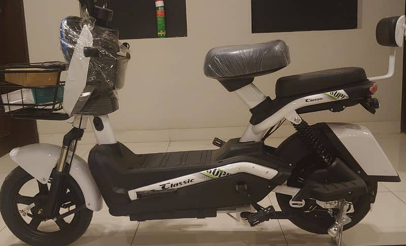 Electric Scooty Urgent For Sale | Scooty In Bikes | Scooty Scooters 0