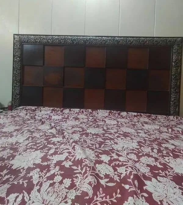king size bed without mattress, dressing table,2 side tables for sale 2