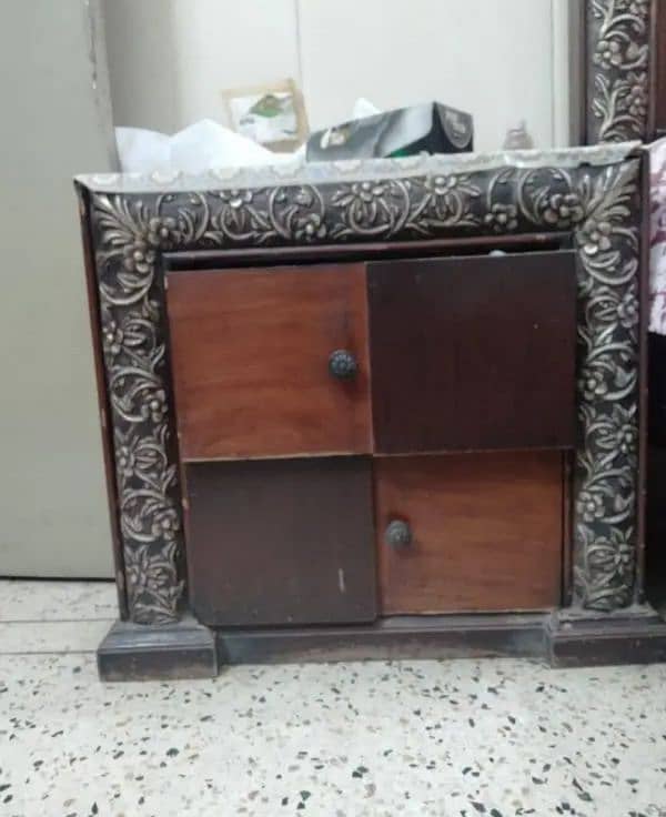 king size bed without mattress, dressing table,2 side tables for sale 3