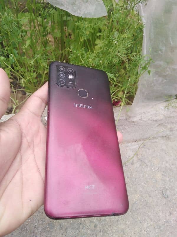 Hot 10 Pta but Signal issue, Camera  Back not working (Kotha Swabi) 2