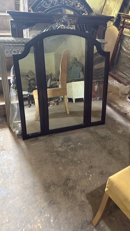 orignal tali wooden  bed set and chair and one table 4