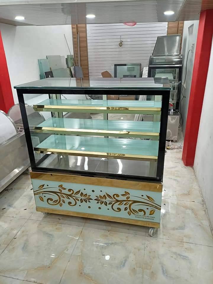 bakery display counter for sale / Sweet counter/ cake chillar 10