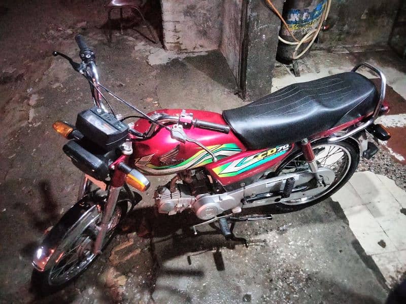 Honda 22/23 model CD 70 1