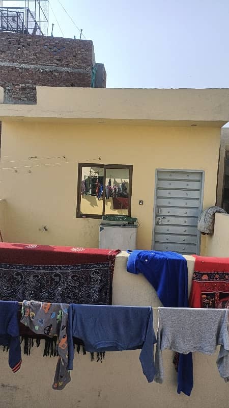 Triple Storey 2.5 Marla House In Shalimar Calony F Block Gulshan E Ravi 10