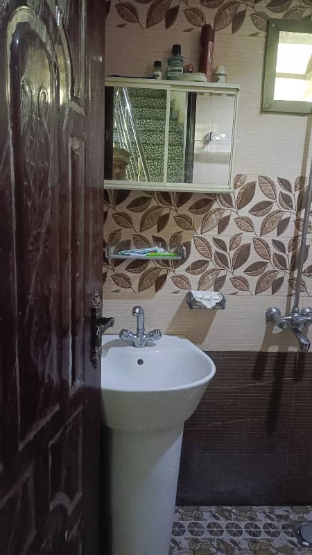 Triple Storey 2.5 Marla House In Shalimar Calony F Block Gulshan E Ravi 26