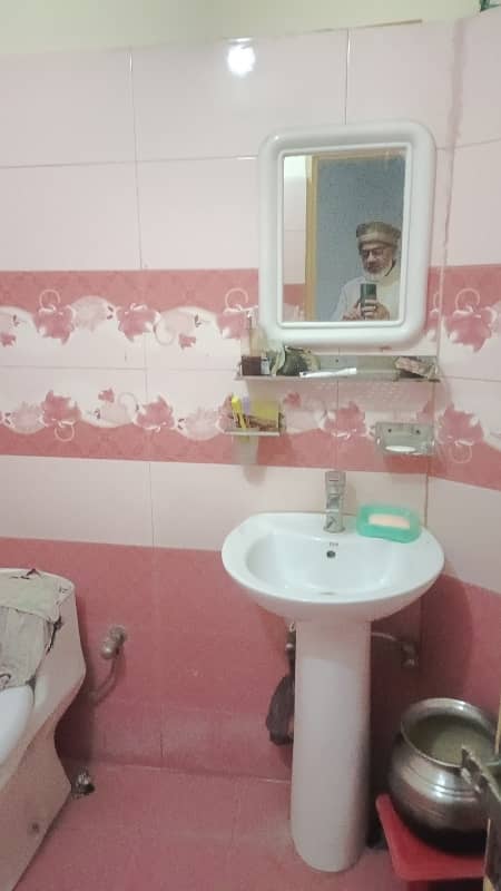Triple Storey 2.5 Marla House In Shalimar Calony F Block Gulshan E Ravi 39
